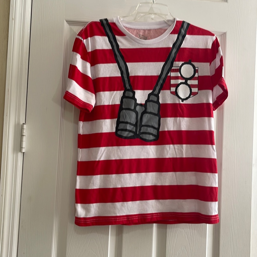 Where’s Waldo red and white stripe T-shirt size small